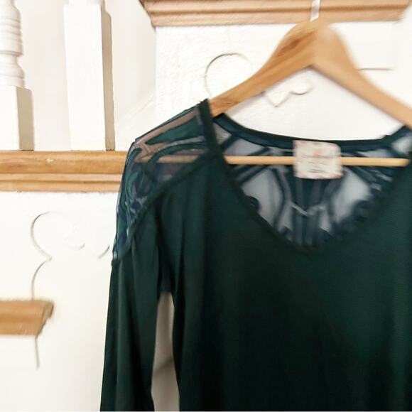 Free People The Gatsby Long Sleeve Top Green Mesh Detail Scoop Neck Size S - Picture 2 of 8